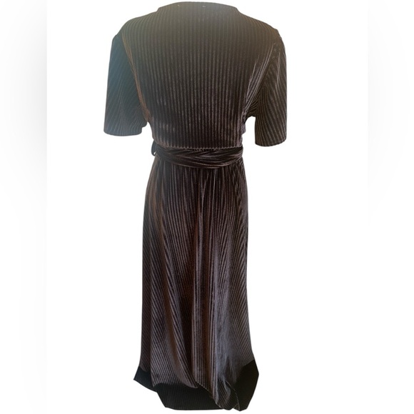 NWT Baltic Born Andi Ribbed Velvet Wrap Short Sleeve Maxi Dress Black Orchid XL - Picture 3 of 13